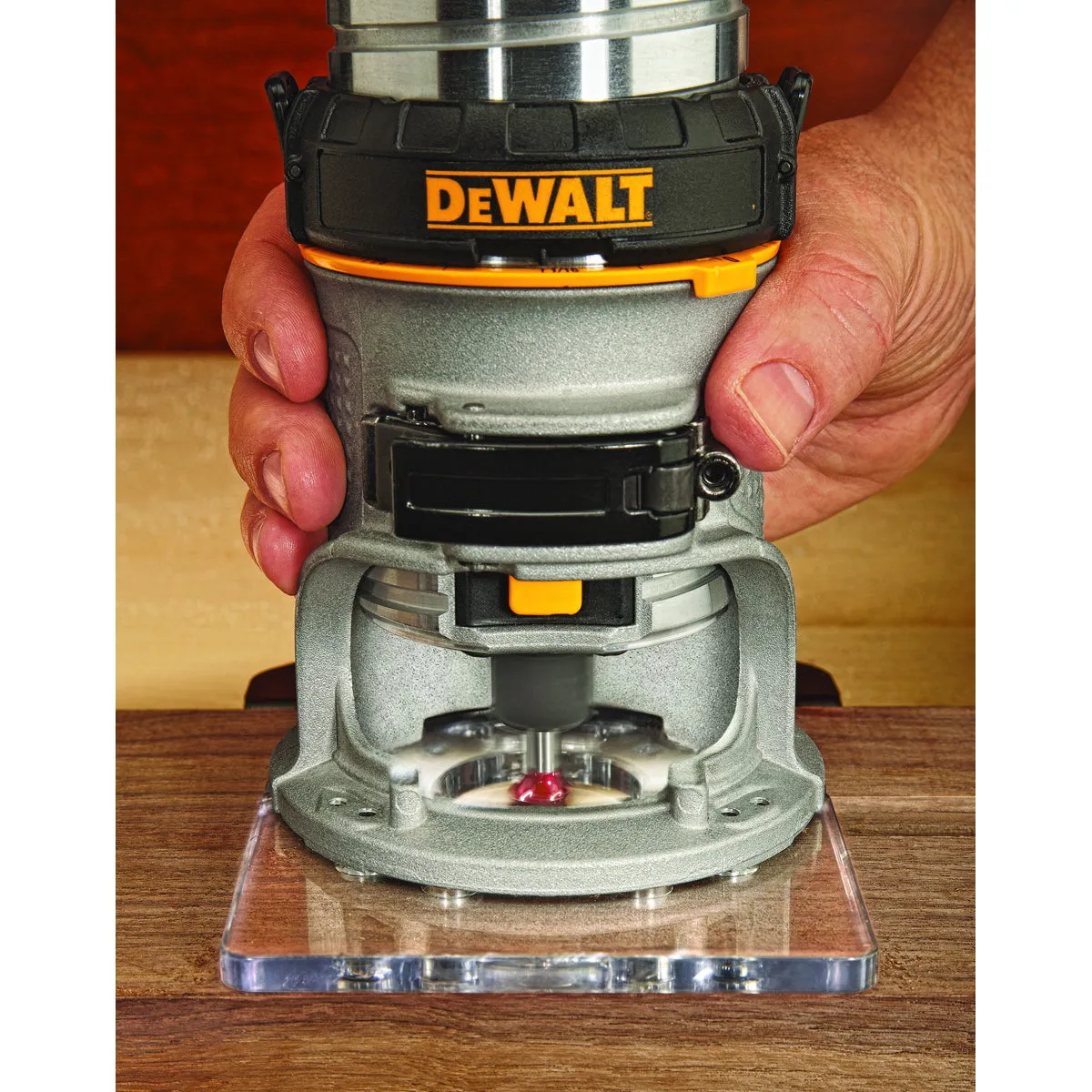 DeWALT DWP611 Corded 1-1/4HP Max Torque Variable Speed Compact Router