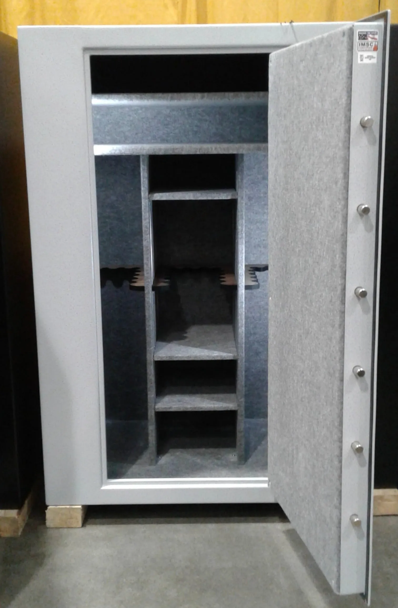 Ironman 7248 5800 Series Gun Safe - 60 Gun Capacity