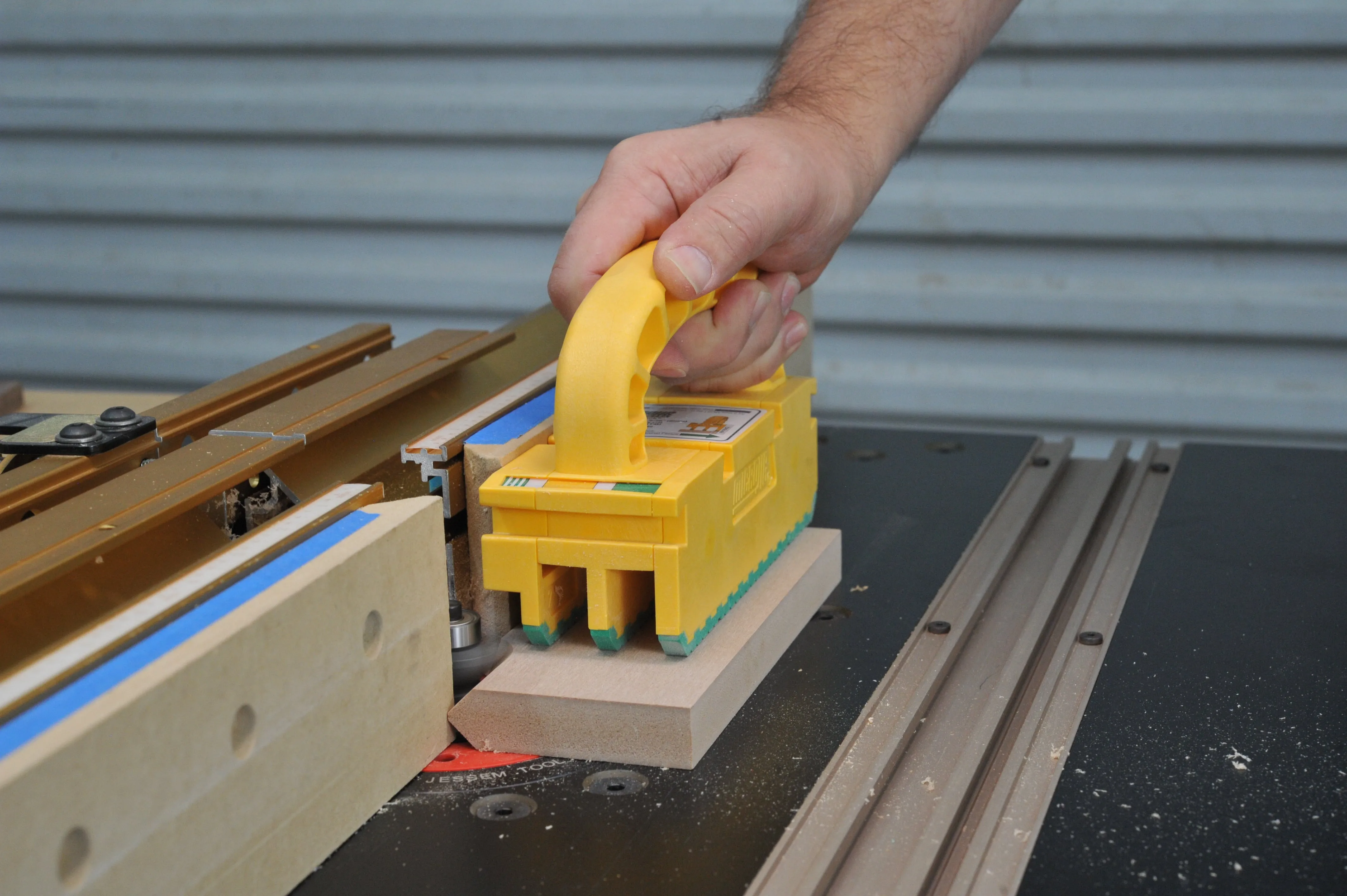 Microjig (GR2-GO) Grrr-ripper2 Go Push Block for Table, Saw, Jointer, Bandsaw and Router